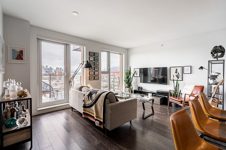 1110 933 E Hastings Street Vancouver, BC - 4