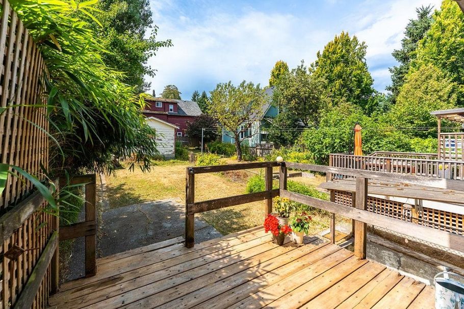 4225 John Street Vancouver, BC - 31