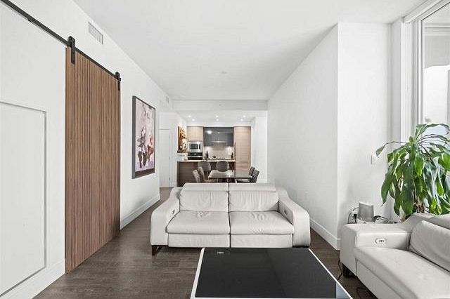 504/505 3438 Sawmill Crescent Vancouver, BC - 4