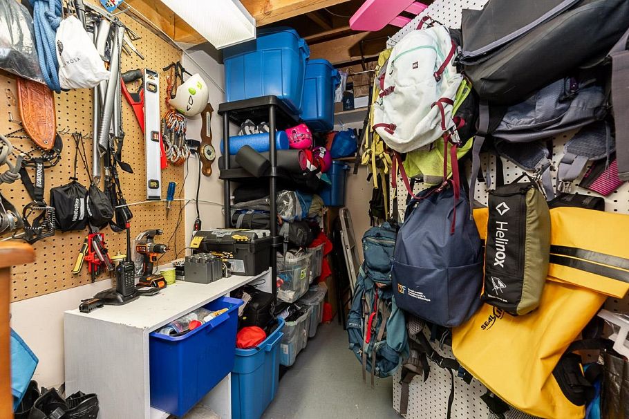 10 901 W 17th Street North Vancouver, BC - 26