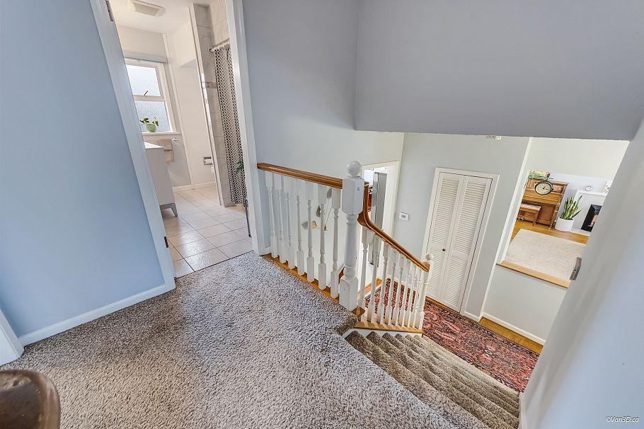 3020 Thorncliffe Drive North Vancouver, BC - 11