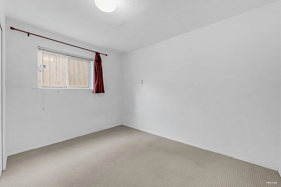 2068 Scarboro Avenue Vancouver, BC - 36