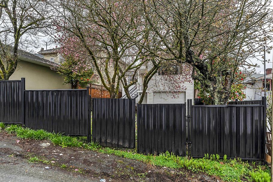 3242 Venables Street Vancouver, BC - 34