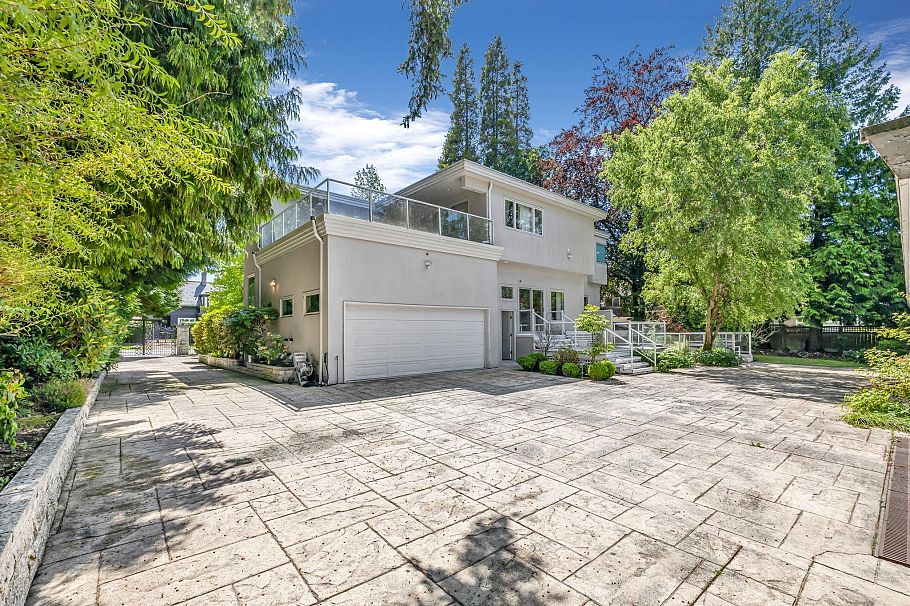 1569 W 35th Avenue Vancouver, BC - 23