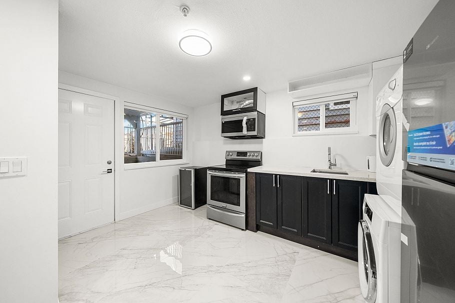 4769 Rupert Street Vancouver, BC - 30