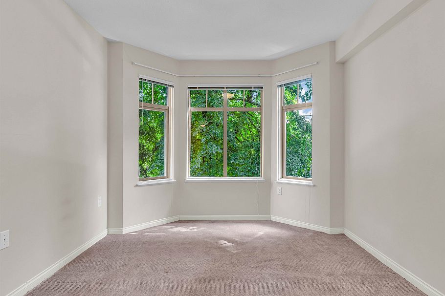 413 2059 Chesterfield Avenue North Vancouver, BC - 24