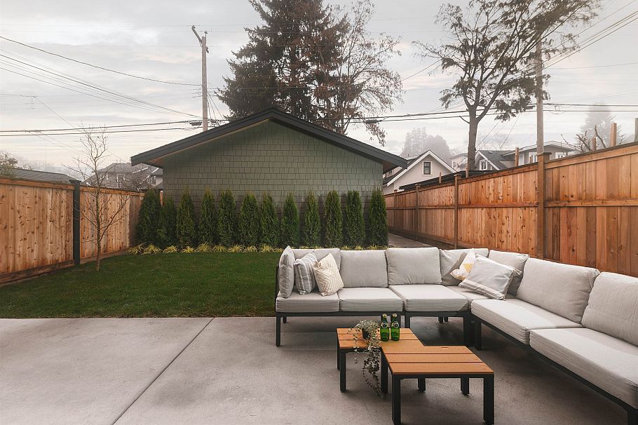 2 2755 W 11th Avenue Vancouver, BC - 20