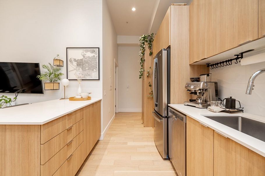 533 E 16 Avenue Vancouver, BC - 10