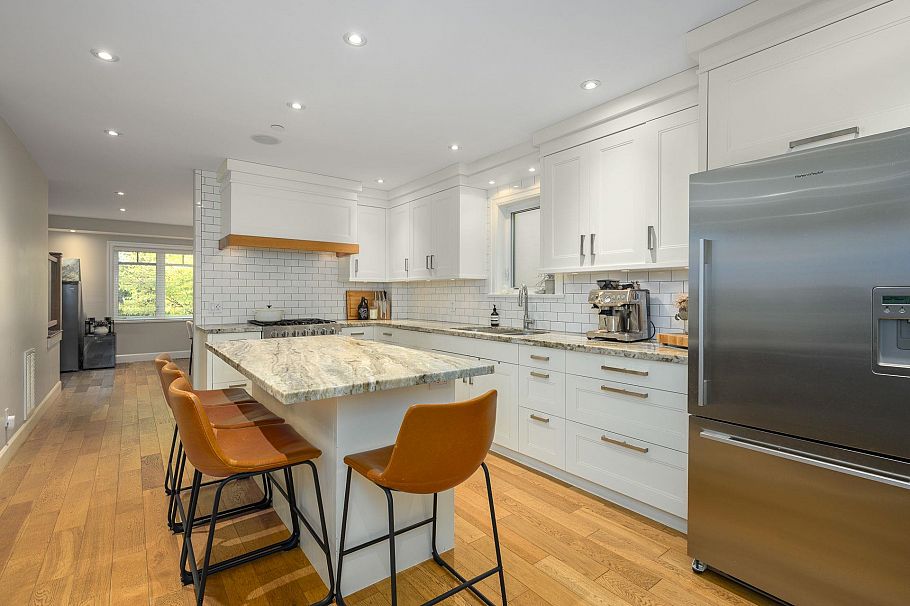 4241 Balkan Street Vancouver, BC - 5