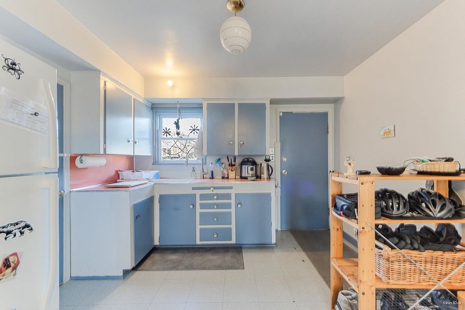 4791 Culloden Street Vancouver, BC - 14