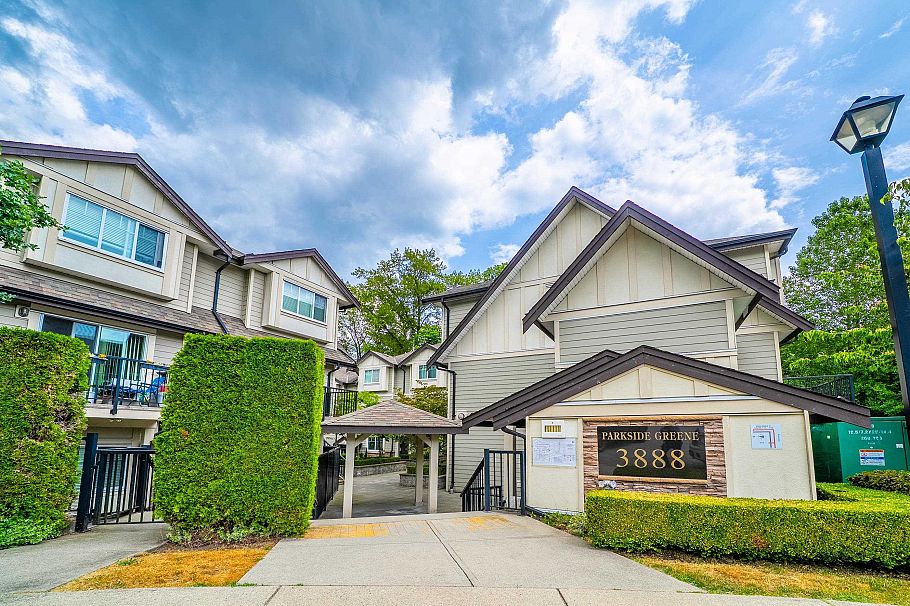 227 3888 Norfolk Street Burnaby, BC - 1