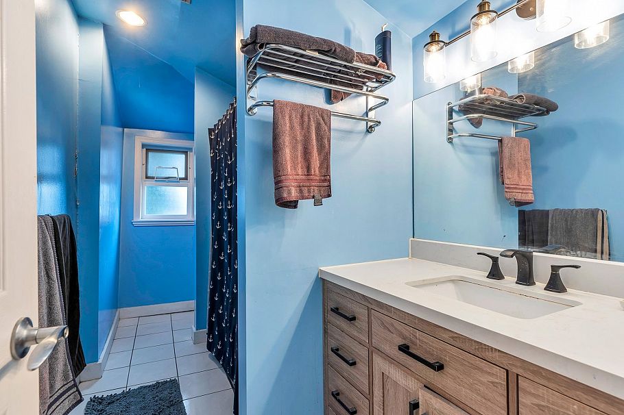 3242 Venables Street Vancouver, BC - 12