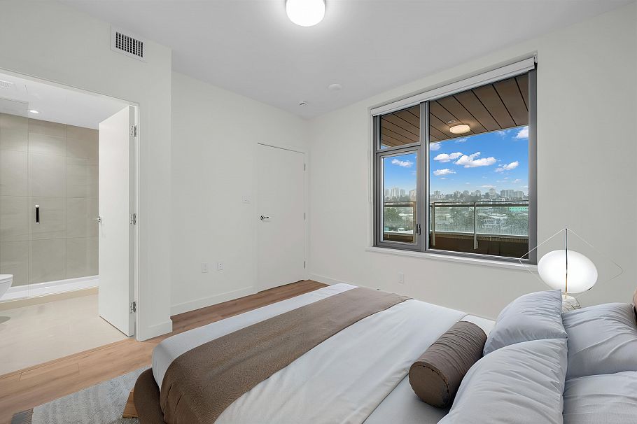 320 755 Harbourside Drive North Vancouver, BC - 5