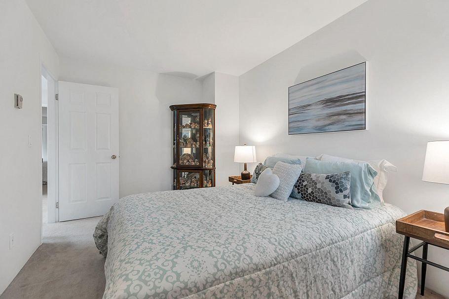 12 3634 Garibaldi Drive North Vancouver, BC - 31