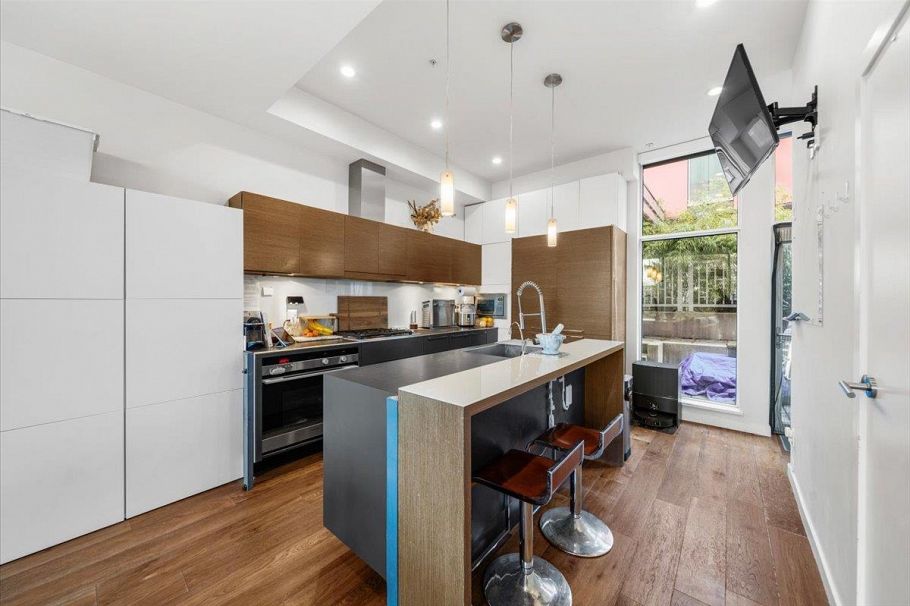 3485 Victoria Drive Vancouver, BC - 12