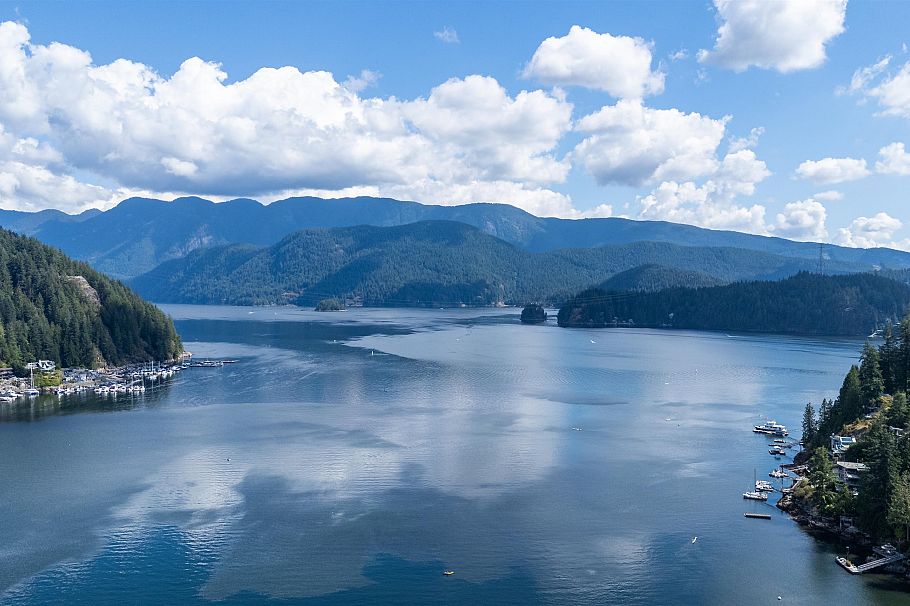 203 4323 Gallant Avenue North Vancouver, BC - 30