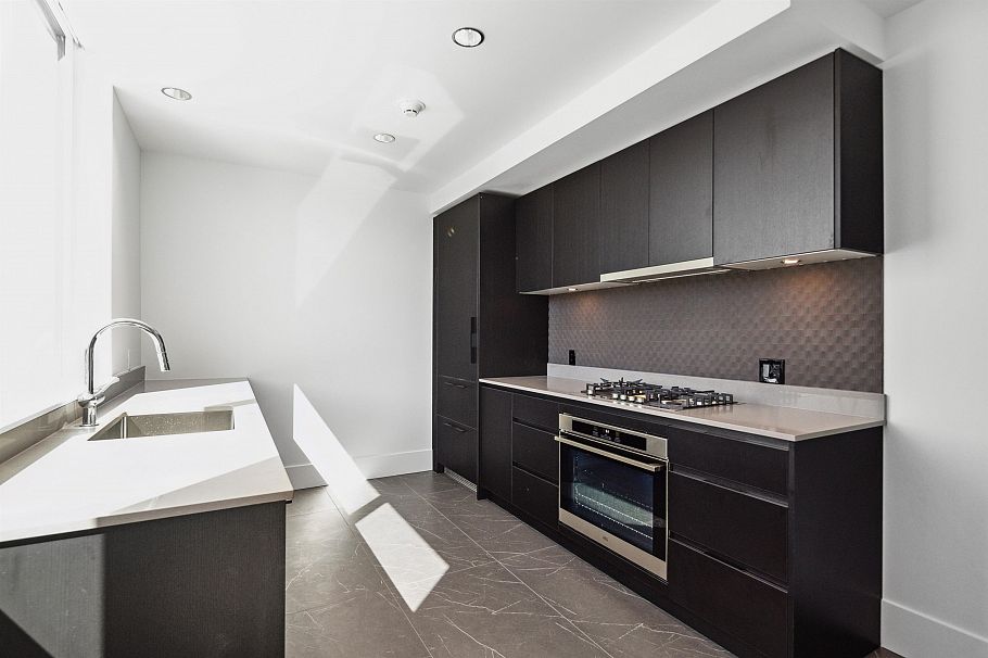 1203 1500 Fern Street North Vancouver, BC - 38