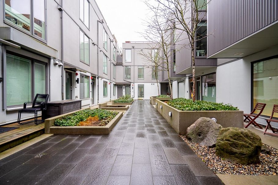 533 E 16 Avenue Vancouver, BC - 24