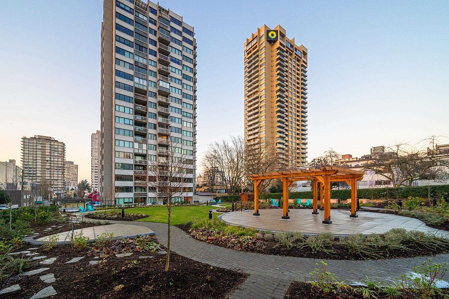 1501 1740 Comox Street Vancouver, BC - 29