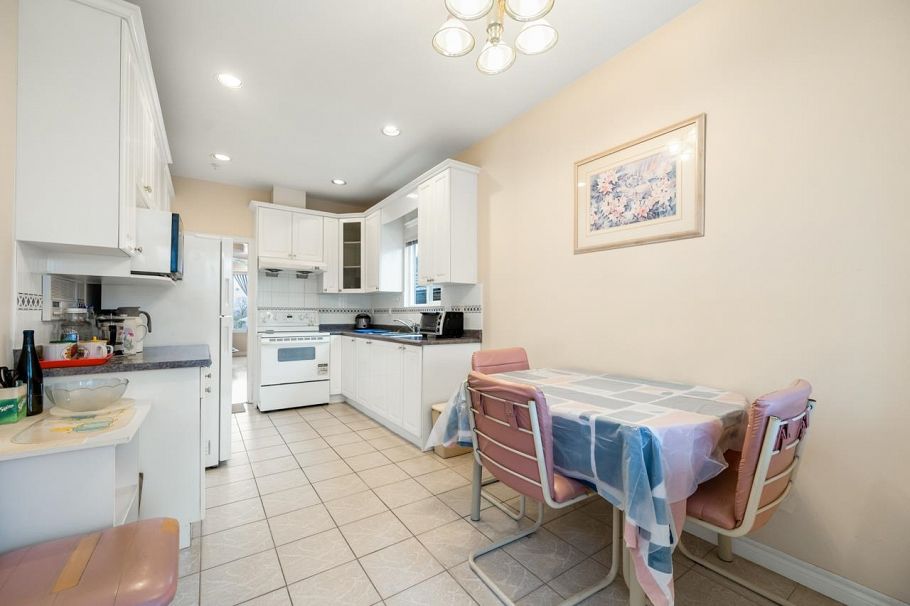 3632 E 28th Avenue Vancouver, BC - 9