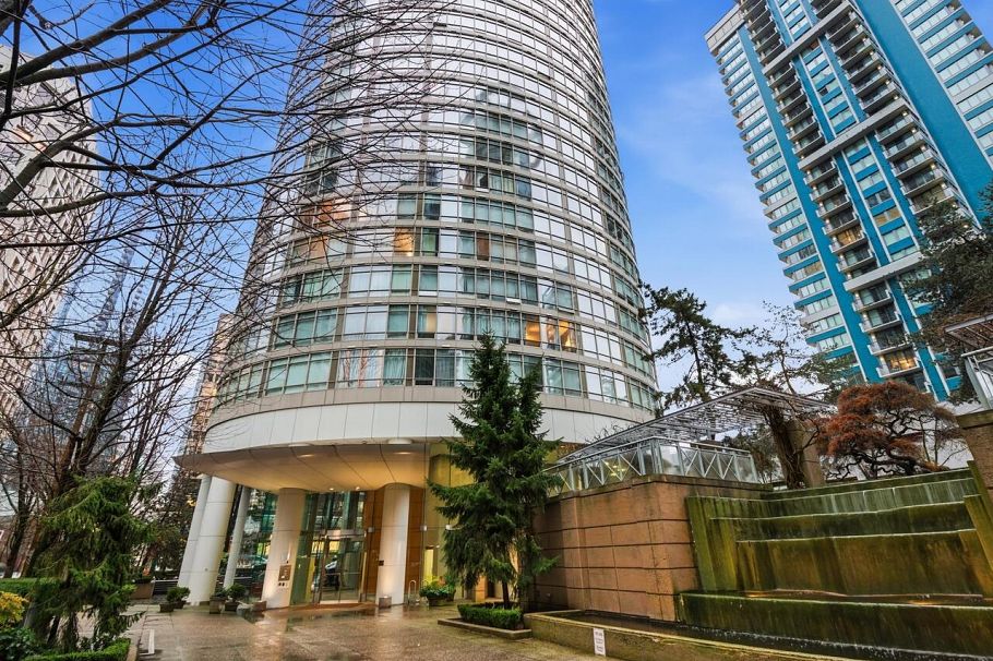 2101 1200 Alberni Street Vancouver, BC - 1