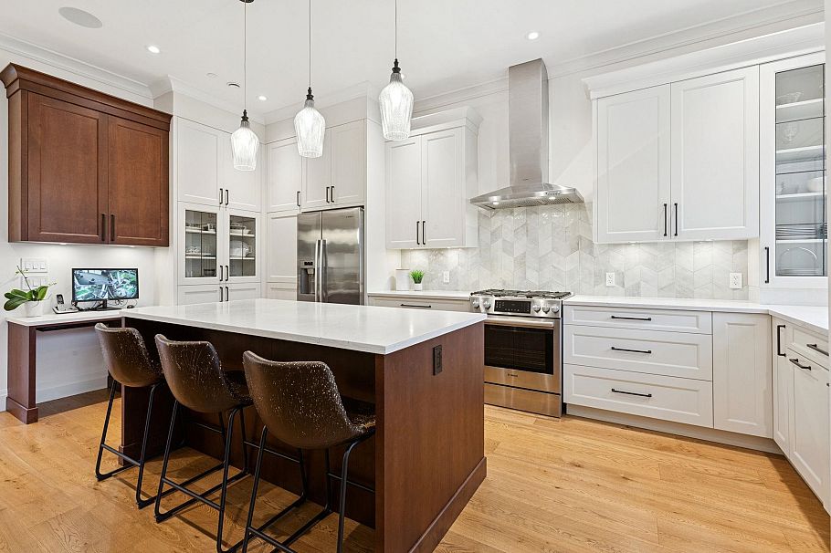 2975 W 15th Avenue Vancouver, BC - 10