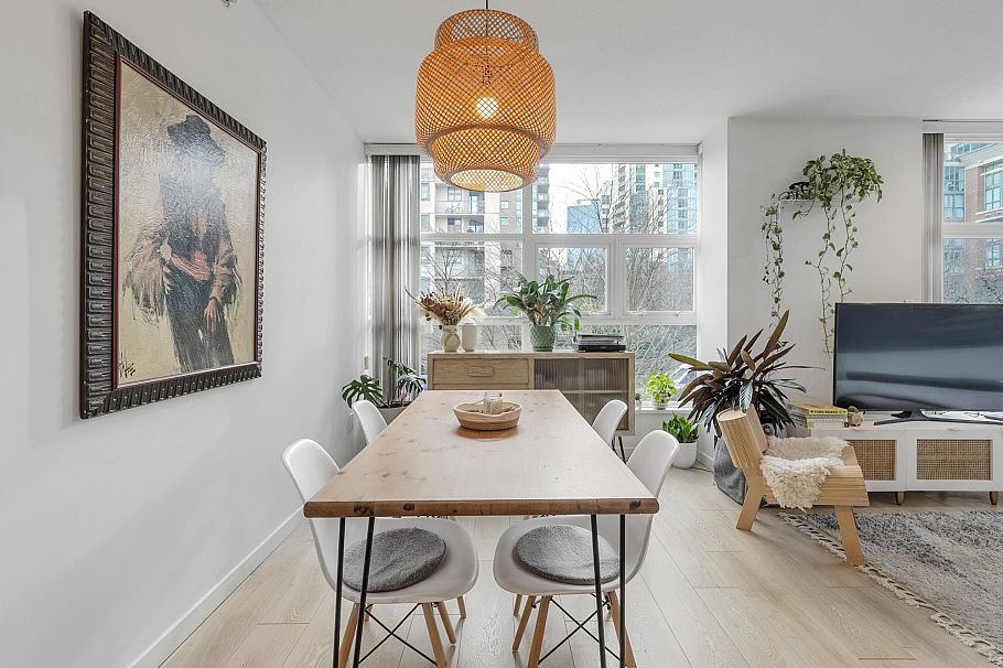 205 189 National Avenue Vancouver, BC - 9