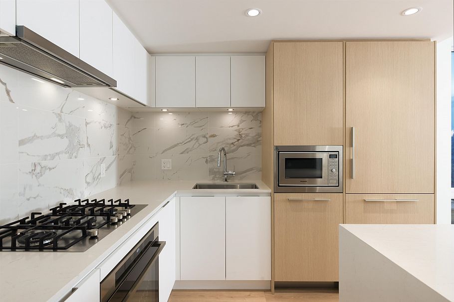 1203 1500 Fern Street North Vancouver, BC - 9