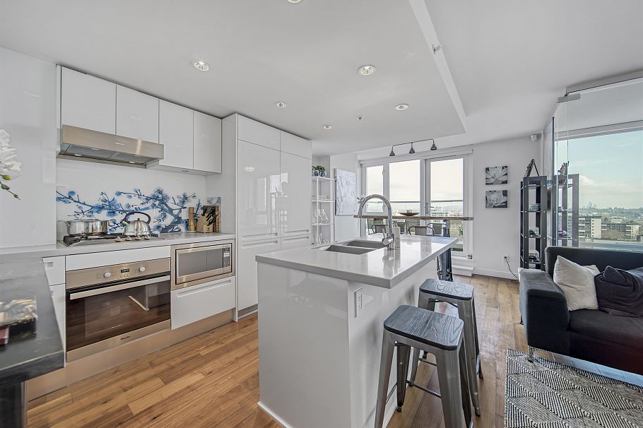 PH7 188 Keefer Street Vancouver, BC - 9