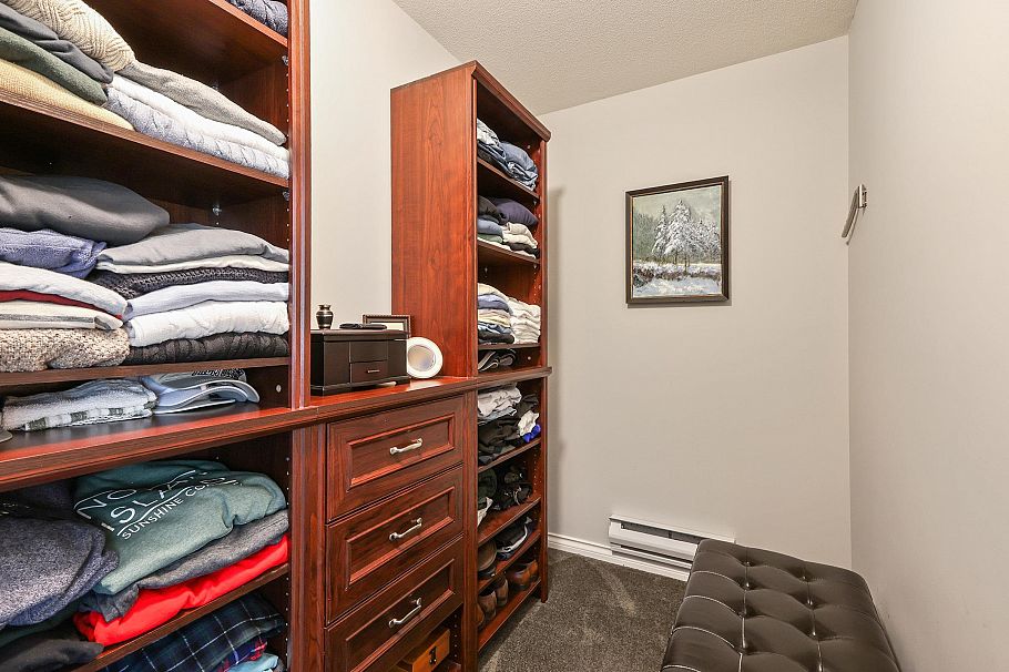 1076 Clements Avenue North Vancouver, BC - 13