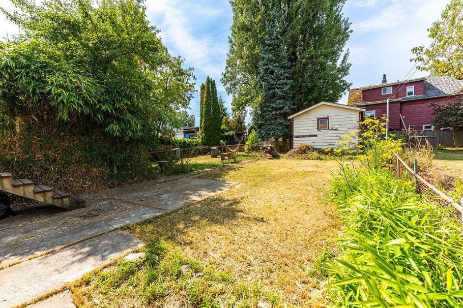 4225 John Street Vancouver, BC - 29