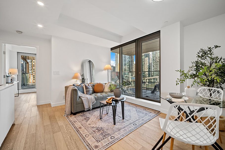 1501 1480 Howe Street Vancouver, BC - 5