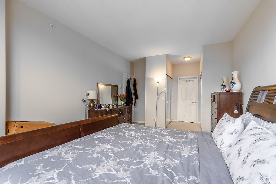 801 160 W Keith Road North Vancouver, BC - 16