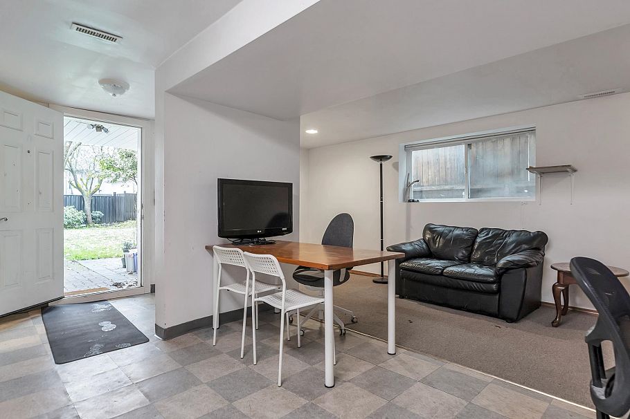 3242 Venables Street Vancouver, BC - 21