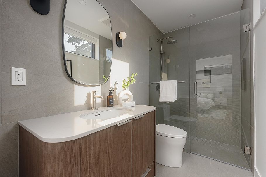 2 2635 W 12th Avenue Vancouver, BC - 22