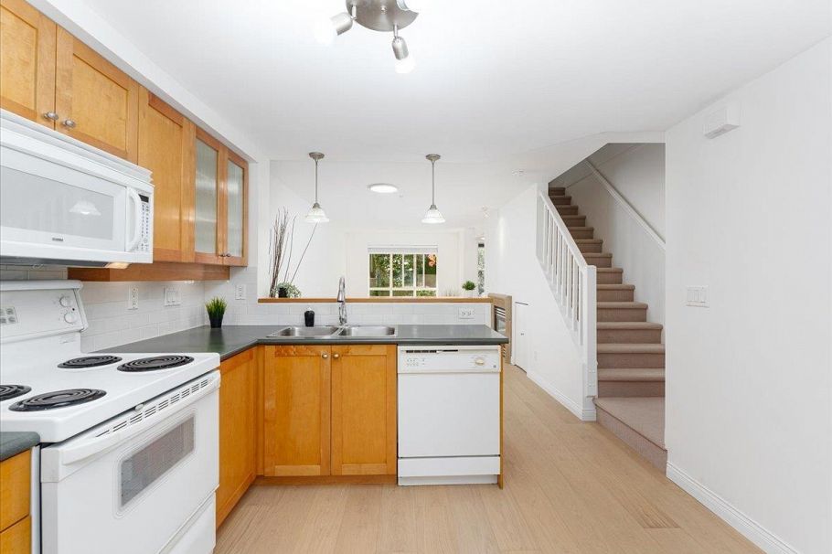 12 288 St. Davids Avenue North Vancouver, BC - 9