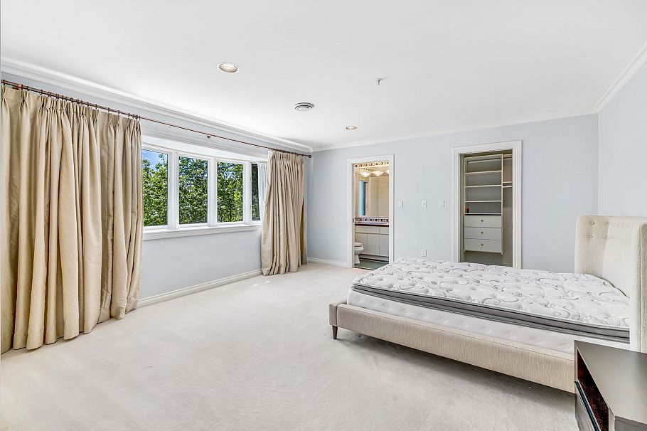 1569 W 35th Avenue Vancouver, BC - 17