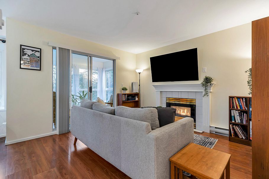 406 2133 Dundas Street Vancouver, BC - 5