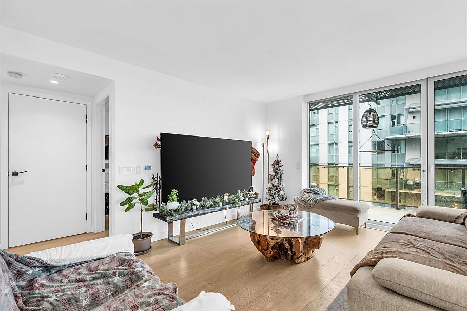 1401 1365 Davie Street Vancouver, BC - 13