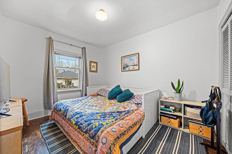 3137 W 28th Avenue Vancouver, BC - 5