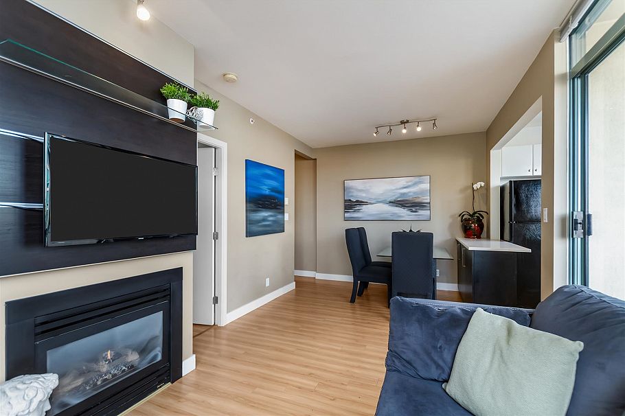 706 1238 Burrard Street Vancouver, BC - 3