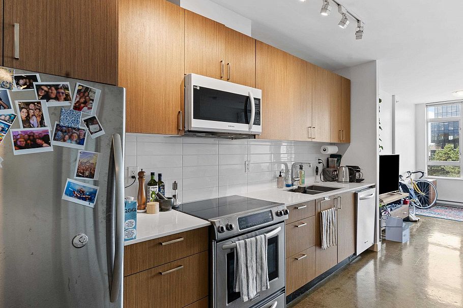 617 221 Union Street Vancouver, BC - 10