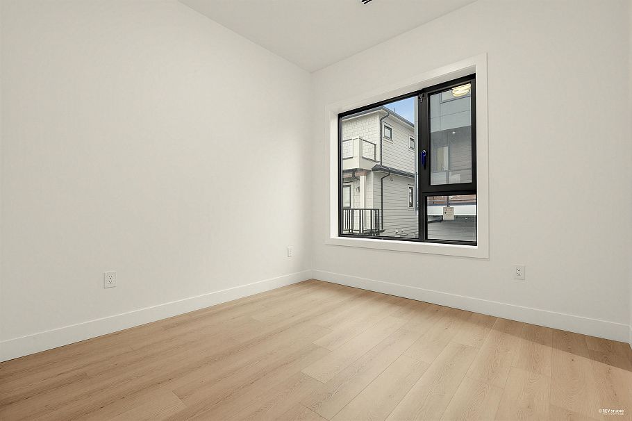 260 E 65th Avenue Vancouver, BC - 17