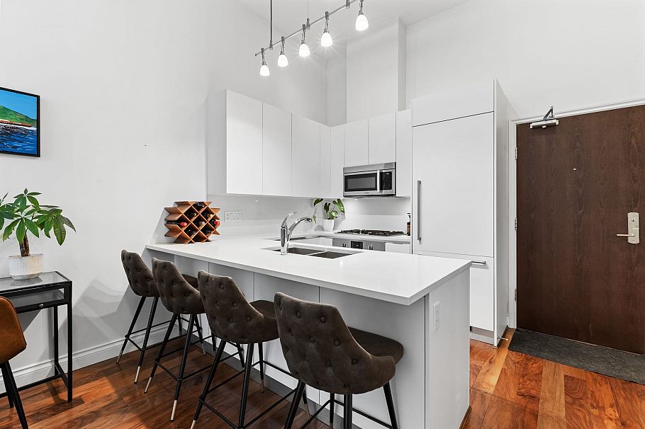 104 199 Victory Ship Way North Vancouver, BC - 7