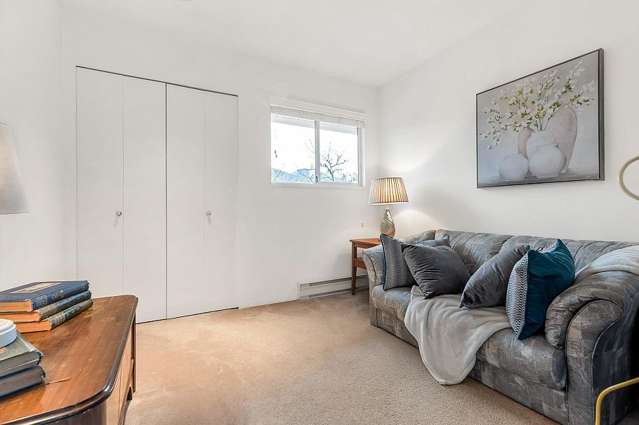 12 3634 Garibaldi Drive North Vancouver, BC - 24