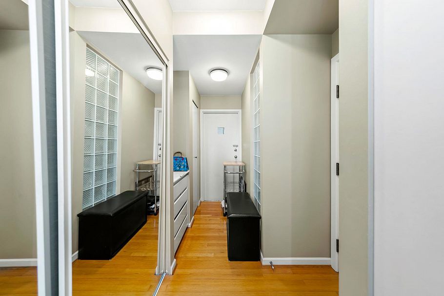 901 5850 Balsam Street Vancouver, BC - 22