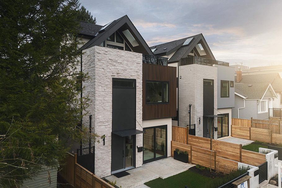 1 2637 W 12th Avenue Vancouver, BC - 35