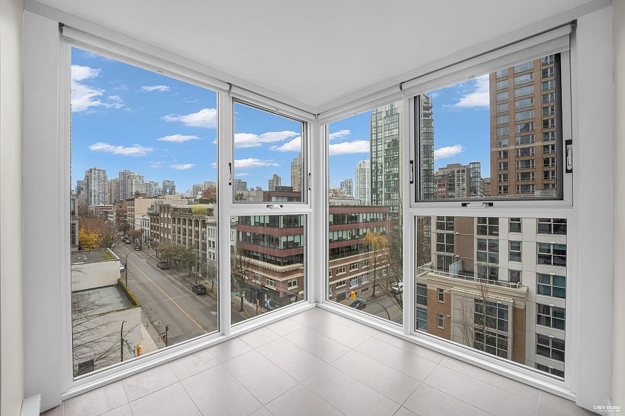 703 1323 Homer Street Vancouver, BC - 9