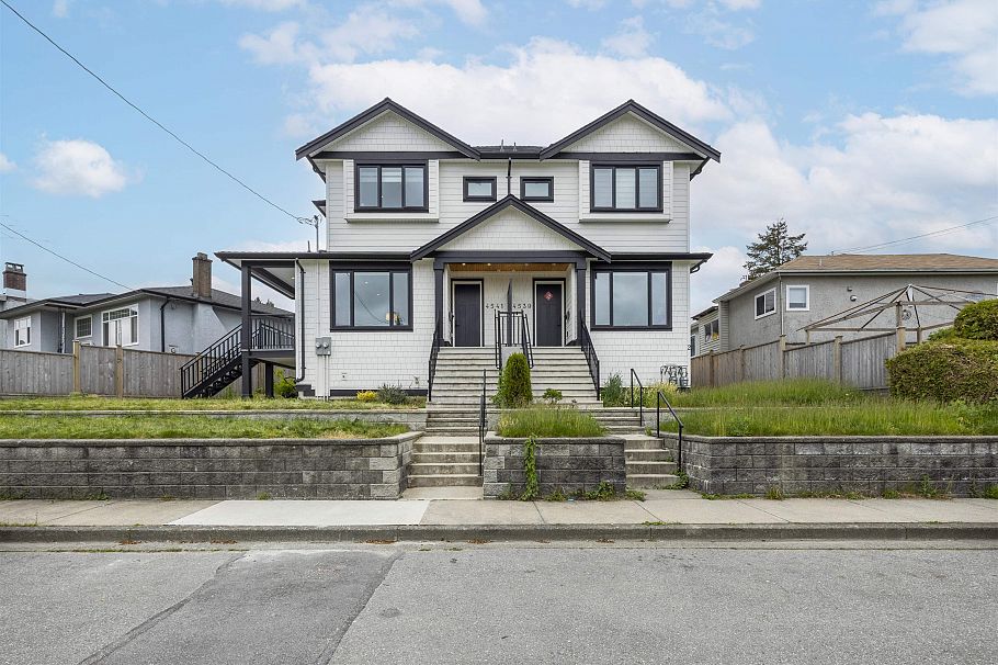 4541 Hoy Street Vancouver, BC - 1