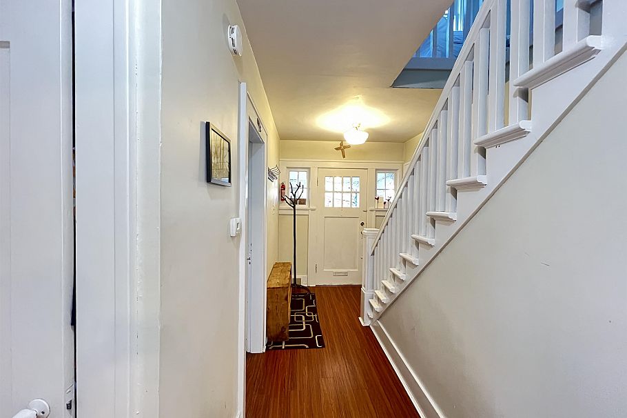 2080 W 33rd Avenue Vancouver, BC - 22